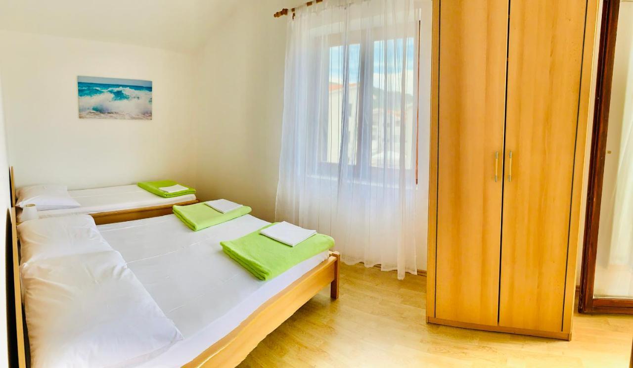 Apartments Mohar III Baška Екстериор снимка